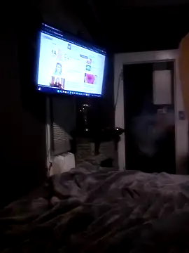 Snapshot of dickmedowndaddy22 chatting on October 8, 1:43 am dickmedowndaddy22 online show from October 8, 1:43 am