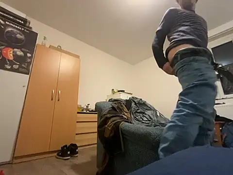 Salon1986 online show from November 30, 11:18 pm