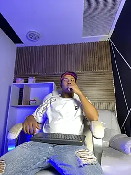 IsaacBlack  online show from September 12, 4:23 am