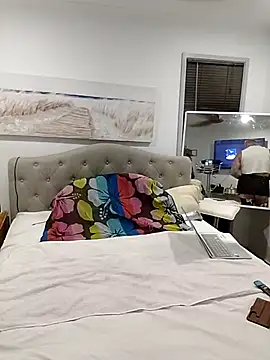 iamthepublickmasterbater online show from October 19, 10:29 am