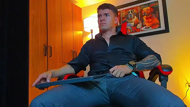 ALPHA DOMINUS  online show from November 14, 4:04 am