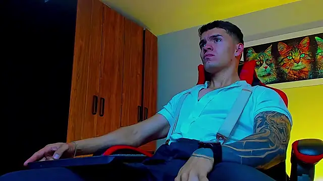 ALPHA DOMINUS  online show from September 22, 3:50 am