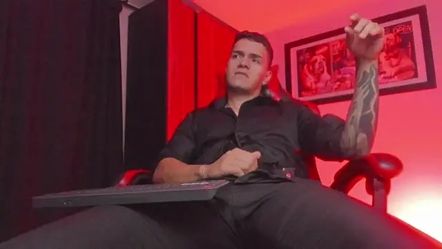 ALPHA DOMINUS  online show from March 11, 4:52 am