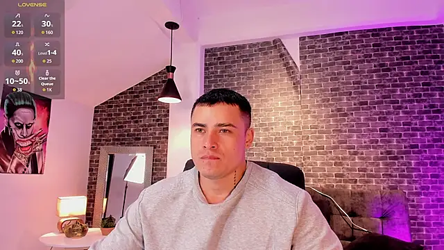 Snapshot of connorsmiith chatting on October 9, 11:26 am connorsmiith online show from October 9, 11:26 am