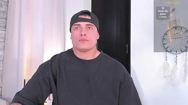 Snapshot of connorsmiith chatting on October 21, 2:42 pm connorsmiith online show from October 21, 2:42 pm