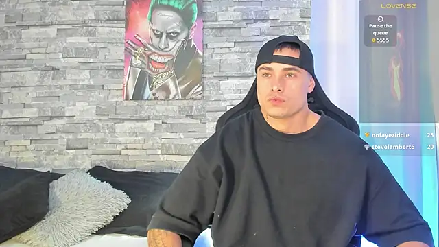 Snapshot of connorsmiith chatting on October 22, 2:43 pm connorsmiith online show from October 22, 2:43 pm