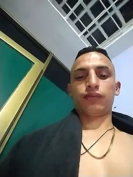 Dani22cmhot online show from January 16, 3:31 am