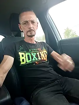 Snapshot of fabius720 chatting on October 8, 1:37 pm fabius720 online show from October 8, 1:37 pm