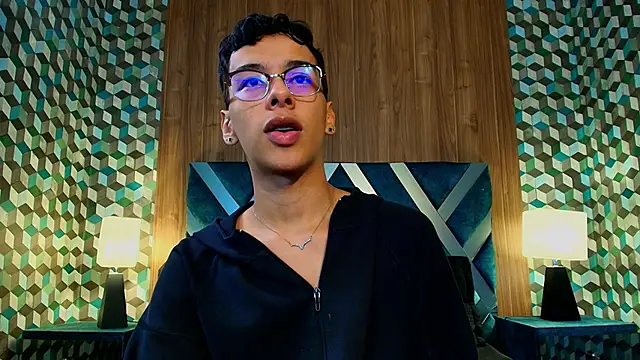 Aiden Royce online show from September 20, 3:39 am