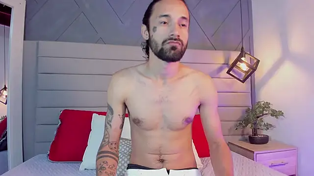 Hisoka 011 online show from November 15, 1:51 am