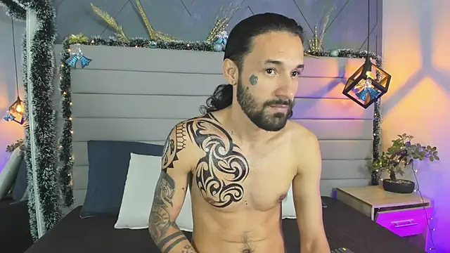 Hisoka 011 online show from December 21, 12:35 pm