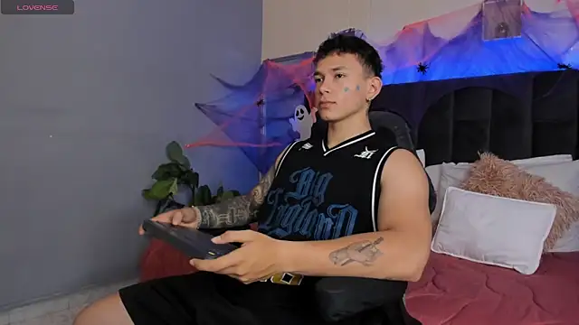 Thomas moon online show from October 16, 12:46 pm