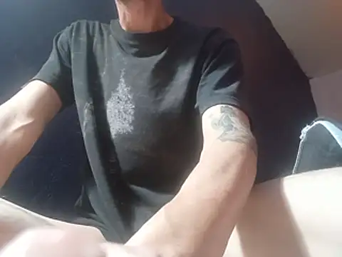 githot online show from May 29, 8:24 am
