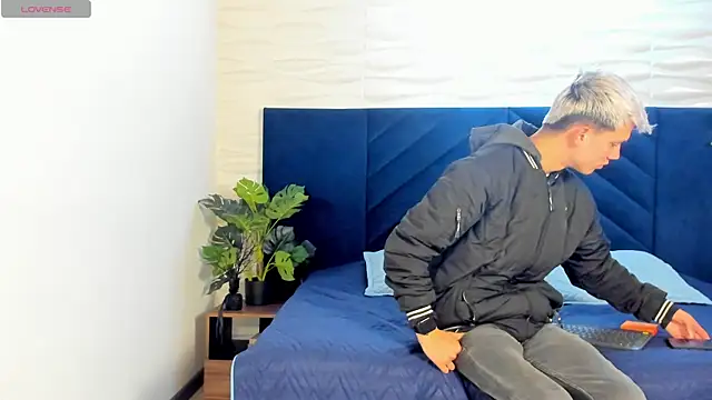 nicktorn online show from January 17, 11:35 am