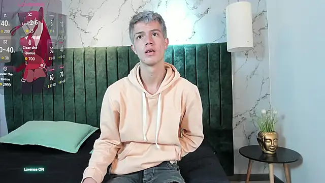 nicktorn online show from October 15, 1:08 pm