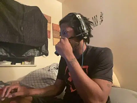 viceutk1 online show from February 21, 10:38 am