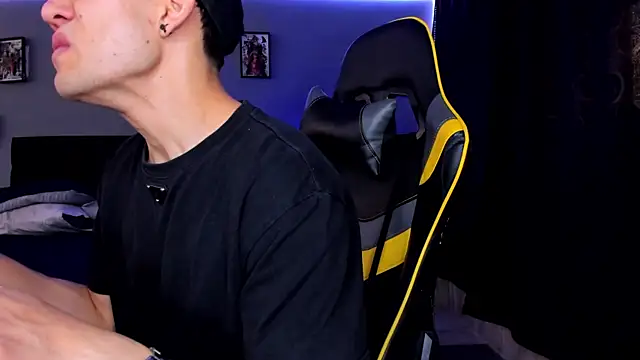 alexgiraldo   online show from September 13, 1:45 pm