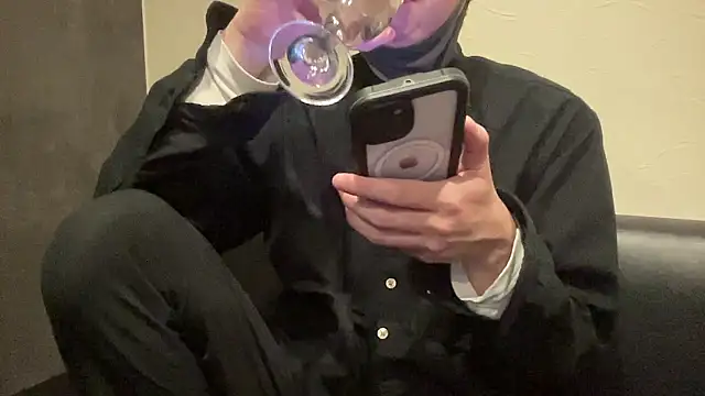 Snapshot of ko-ki012 chatting on October 19, 5:38 pm ko-ki012 online show from October 19, 5:38 pm