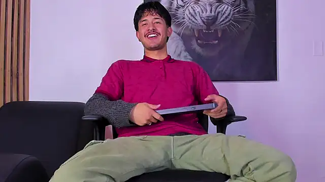 DimitriDeluxe online show from September 16, 7:47 pm