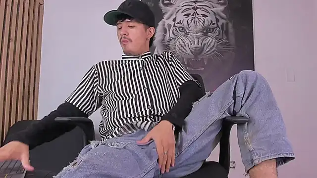 DimitriDeluxe online show from October 1, 8:02 pm