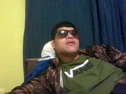 Snapshot of juanfritaa21 chatting on September 21, 1:39 am juanfritaa21 online show from September 21, 1:39 am