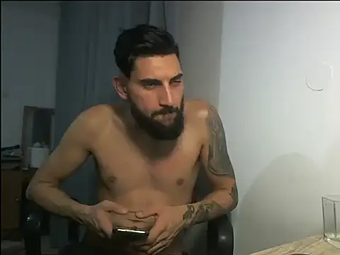 Alexgrc13 online show from October 15, 8:38 pm