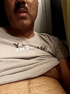 moonflower25 online show from April 9, 4:24 pm