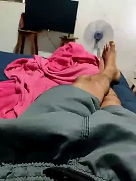 Snapshot of Lukas20cm-98 chatting on October 24, 12:18 pm Lukas20cm-98 online show from October 24, 12:18 pm