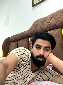 hottestboy03 online show from November 21, 5:50 am