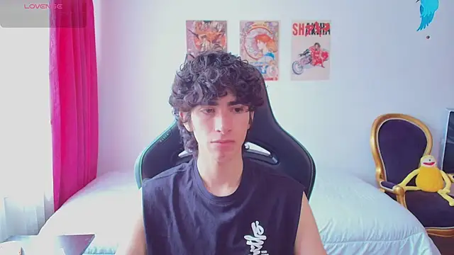 Nude Boy18 online show from July 9, 2:54 pm