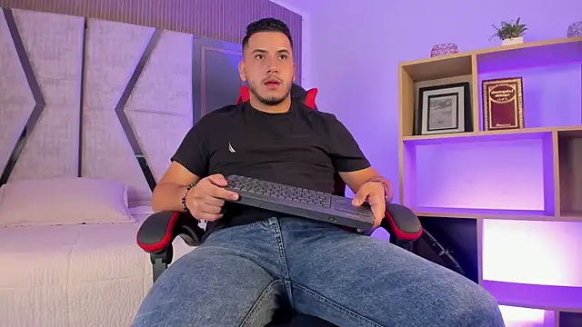 Axel grey  online show from July 8, 1:04 pm