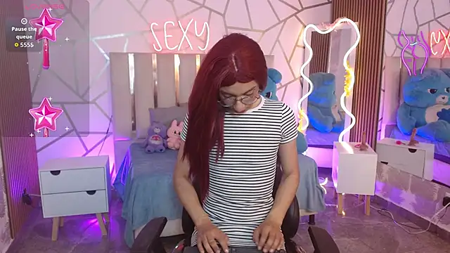 CYRUS TAY online show from November 24, 4:52 pm