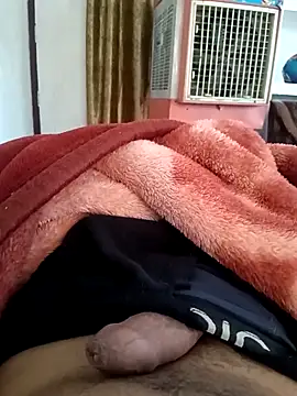 Snapshot of xerxusi chatting on October 14, 9:27 am xerxusi online show from October 14, 9:27 am