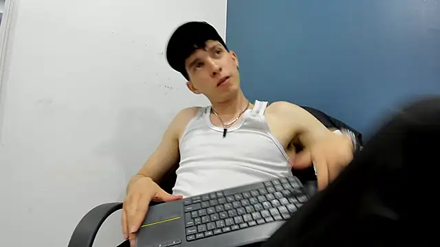 Jheampiiero online show from February 10, 9:52 pm