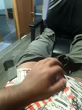 hotboy43339 online show from March 20, 7:40 pm