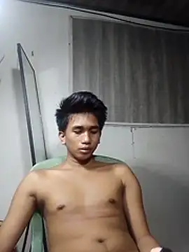 charlie0728 online show from April 2, 7:33 pm