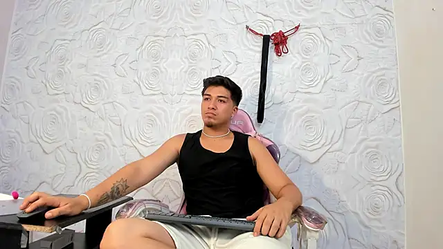 juanmechanic  online show from September 30, 8:34 pm