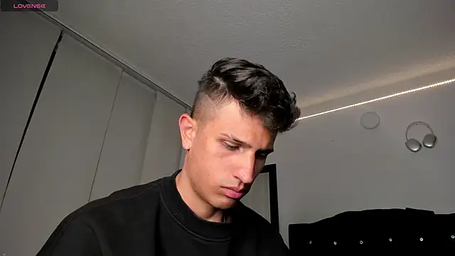 kevin ahss online show from October 1, 1:42 am