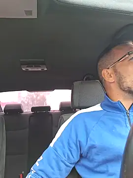 Necunoscutul001 online show from September 27, 6:22 am