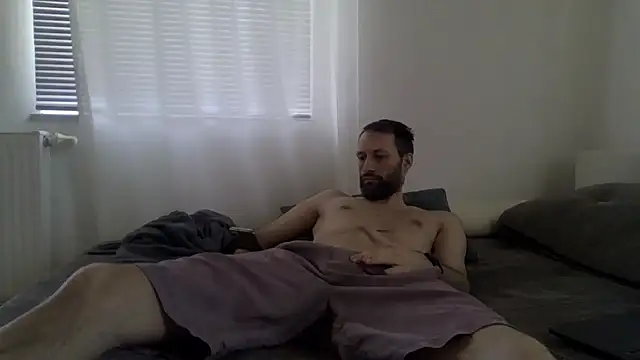 XLBarehengst online show from March 6, 12:13 pm