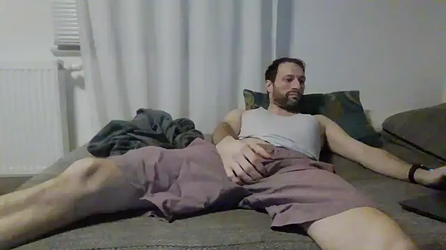 XLBarehengst online show from December 22, 10:07 pm