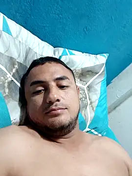 Snapshot of Geral_Yeraldyn09 chatting on October 17, 10:30 am Geral Yeraldyn09 online show from October 17, 10:30 am