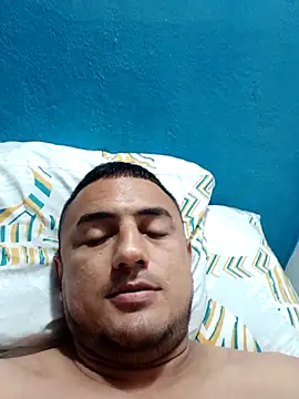 Snapshot of Geral_Yeraldyn09 chatting on September 25, 10:14 am Geral Yeraldyn09 online show from September 25, 10:14 am