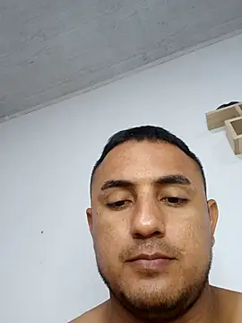 Snapshot of Geral_Yeraldyn09 chatting on October 25, 1:18 am Geral Yeraldyn09 online show from October 25, 1:18 am