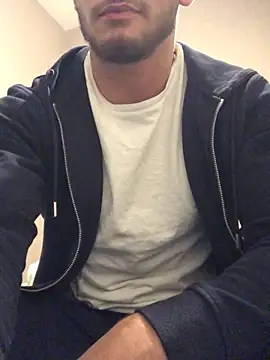 Snapshot of lewis91 chatting on October 29, 9:40 pm lewis91 online show from October 29, 9:40 pm