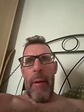 gigolobcn online show from September 8, 5:23 pm