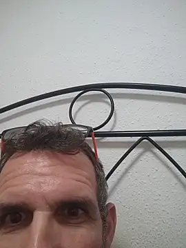 gigolobcn online show from December 21, 8:50 pm