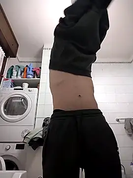 Baldassarre1990 online show from October 30, 11:39 pm