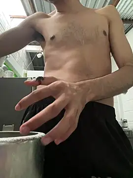 Axel-Mejia online show from April 15, 9:15 pm