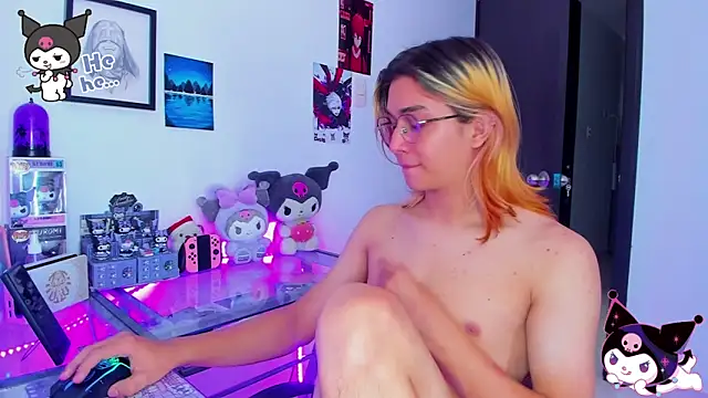 KeitaMoon online show from December 4, 2:46 pm